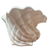 Shell-shaped ceramic vase