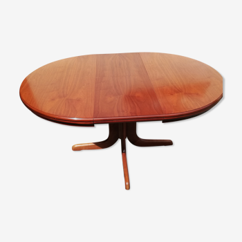 Vintage round table with integrated extension cord
