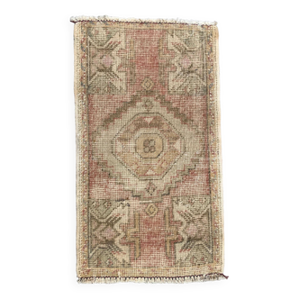 Small Vintage Turkish Rug 89x50 cm, Short Runner, Tribal, Shabby, Mini Carpet