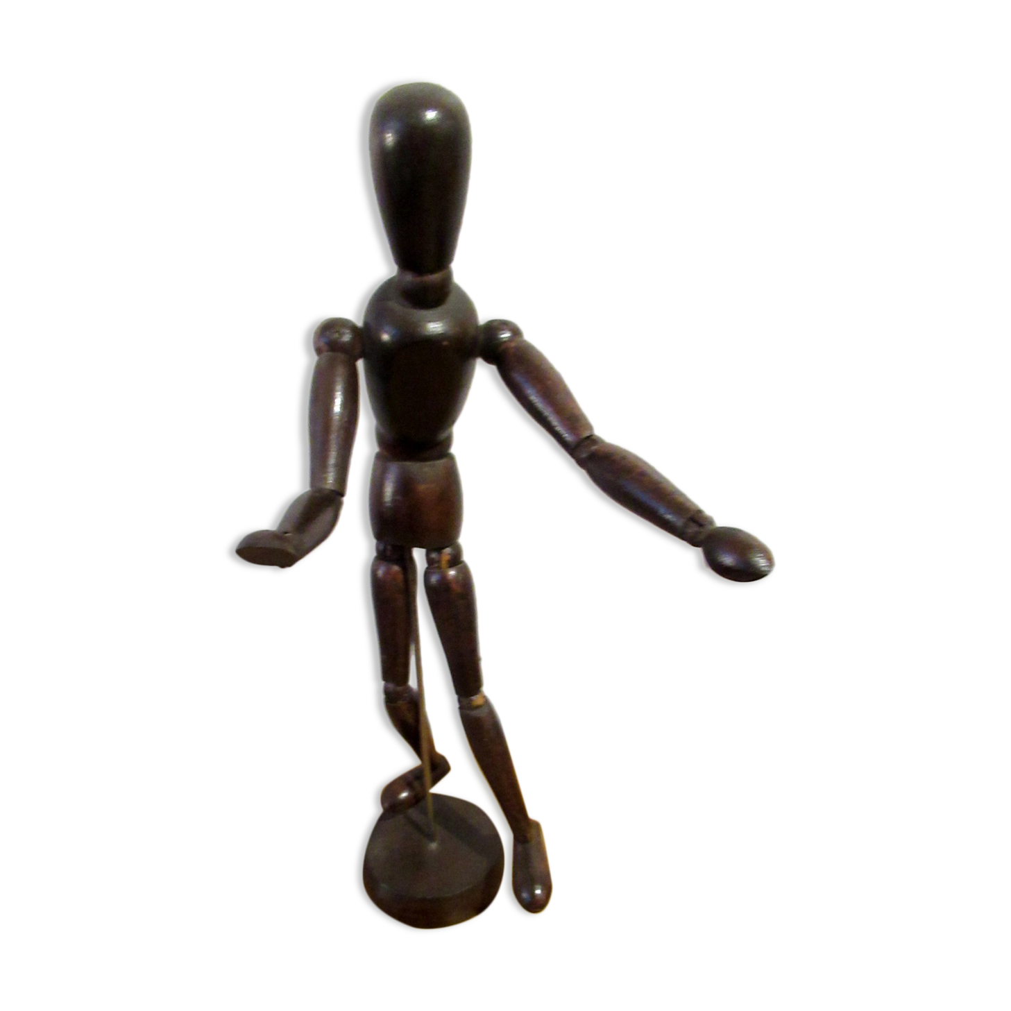 Articulated wooden mannequin