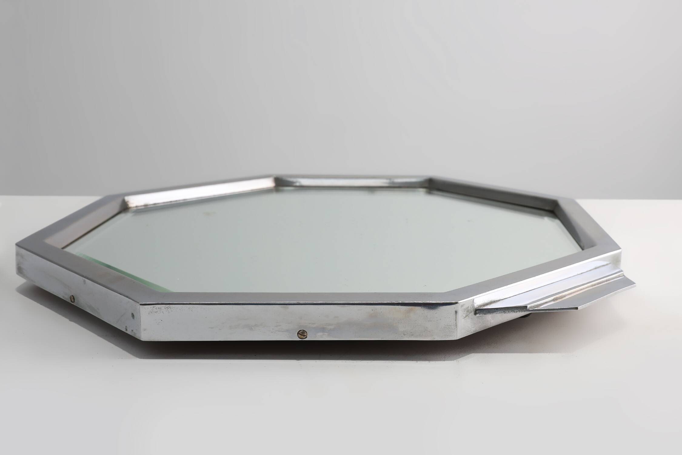 French Art Deco geometric octagonal Chrome and Mirrored Plateau, circa 1930