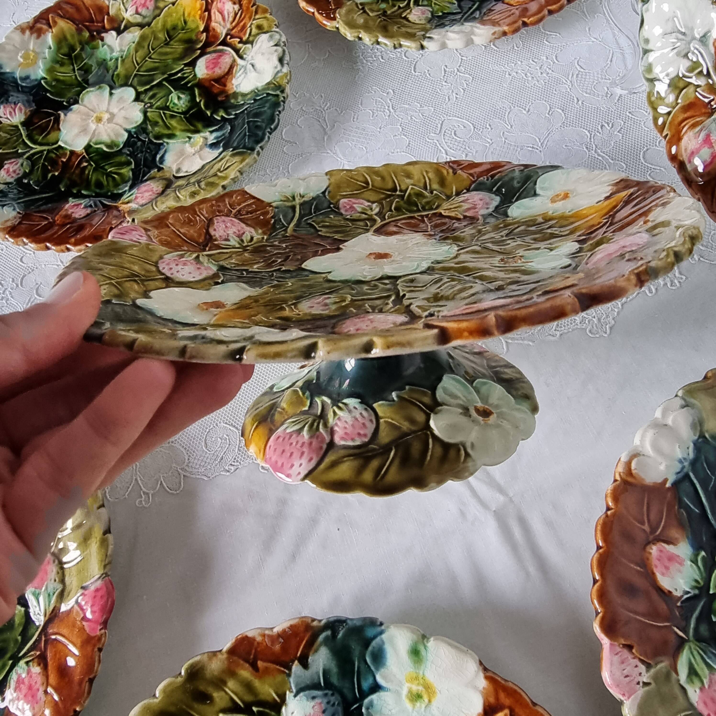 Set of 6 french onnaing barbonite ceramic plates and cake plate