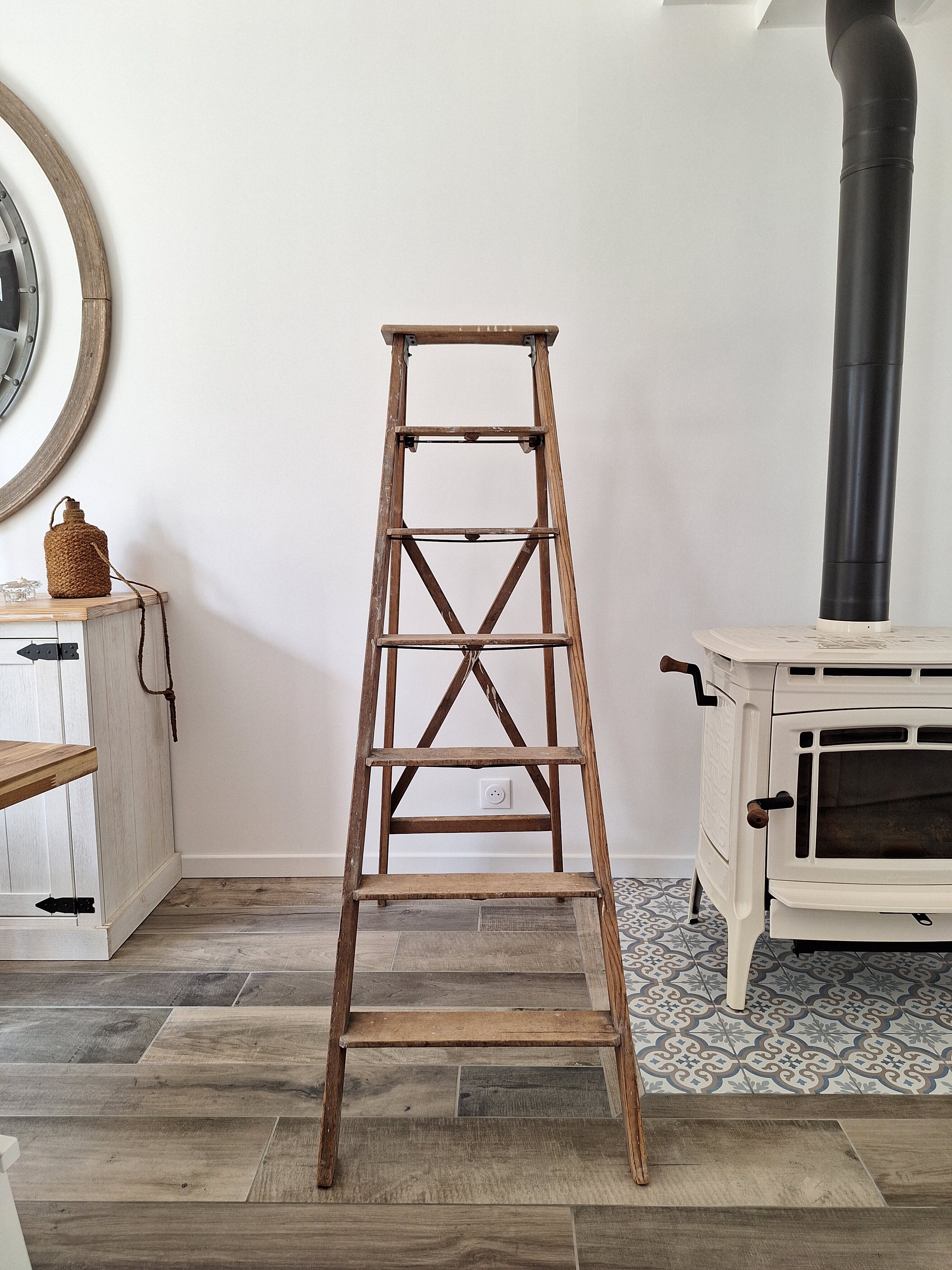 Montana painter's stepladder