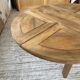 Table ronde en orme Maison Regain