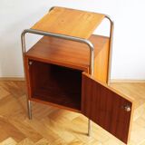 Table de chevet moderniste