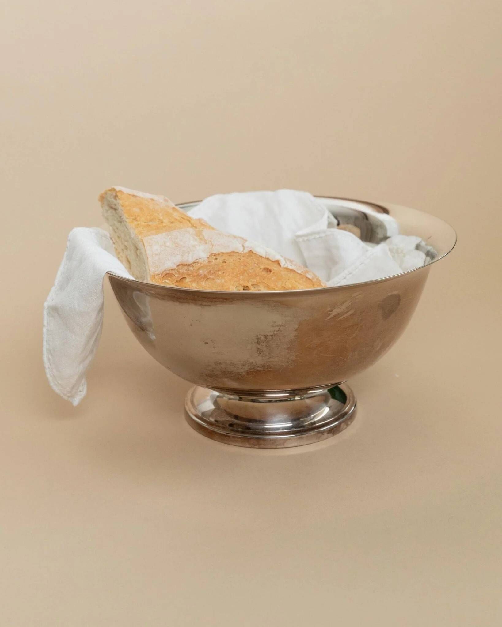 Large Vintage Silver-Plated Footed Salad Bowl, 1960s Italy, Argent Finish, Centerpiece Decor