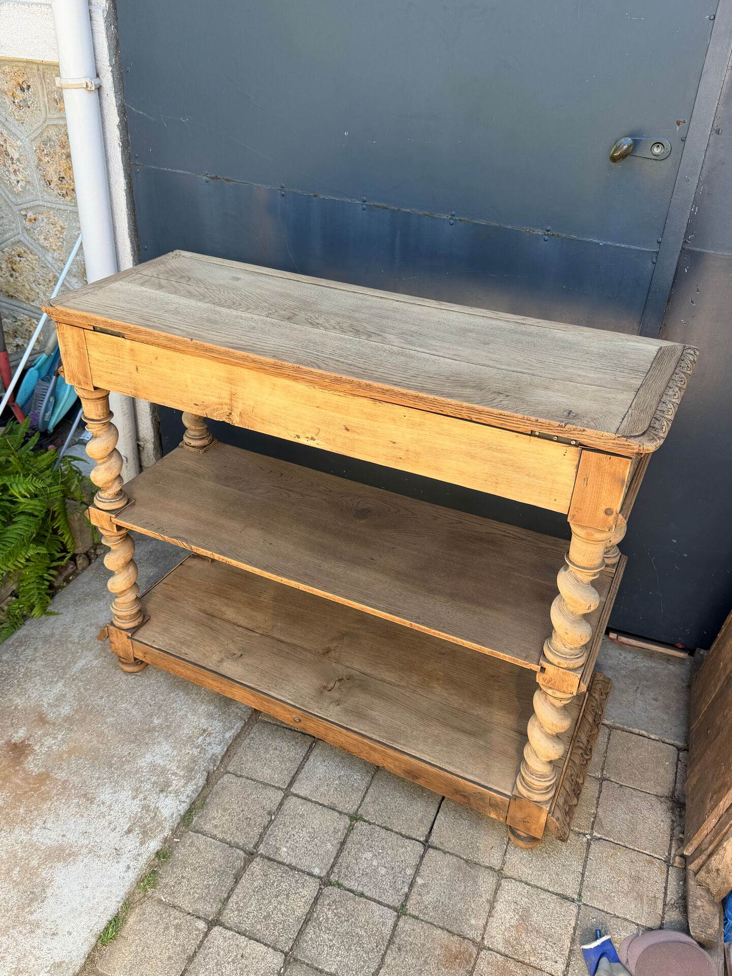 Console chêne brut massif décor végétal sculpté fin XIXe