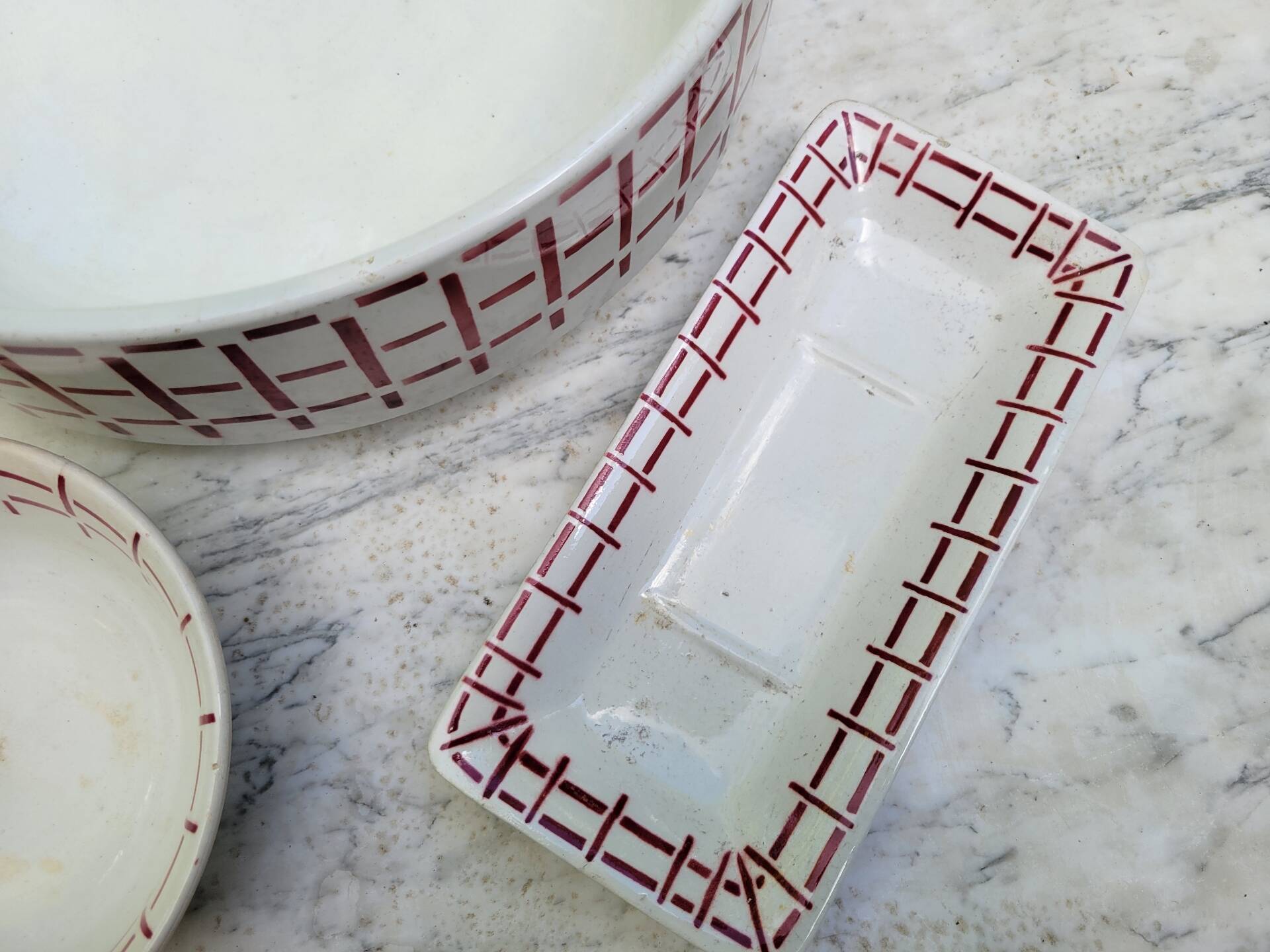 Sink and soap dish from the Saint Amand pottery, 1930.