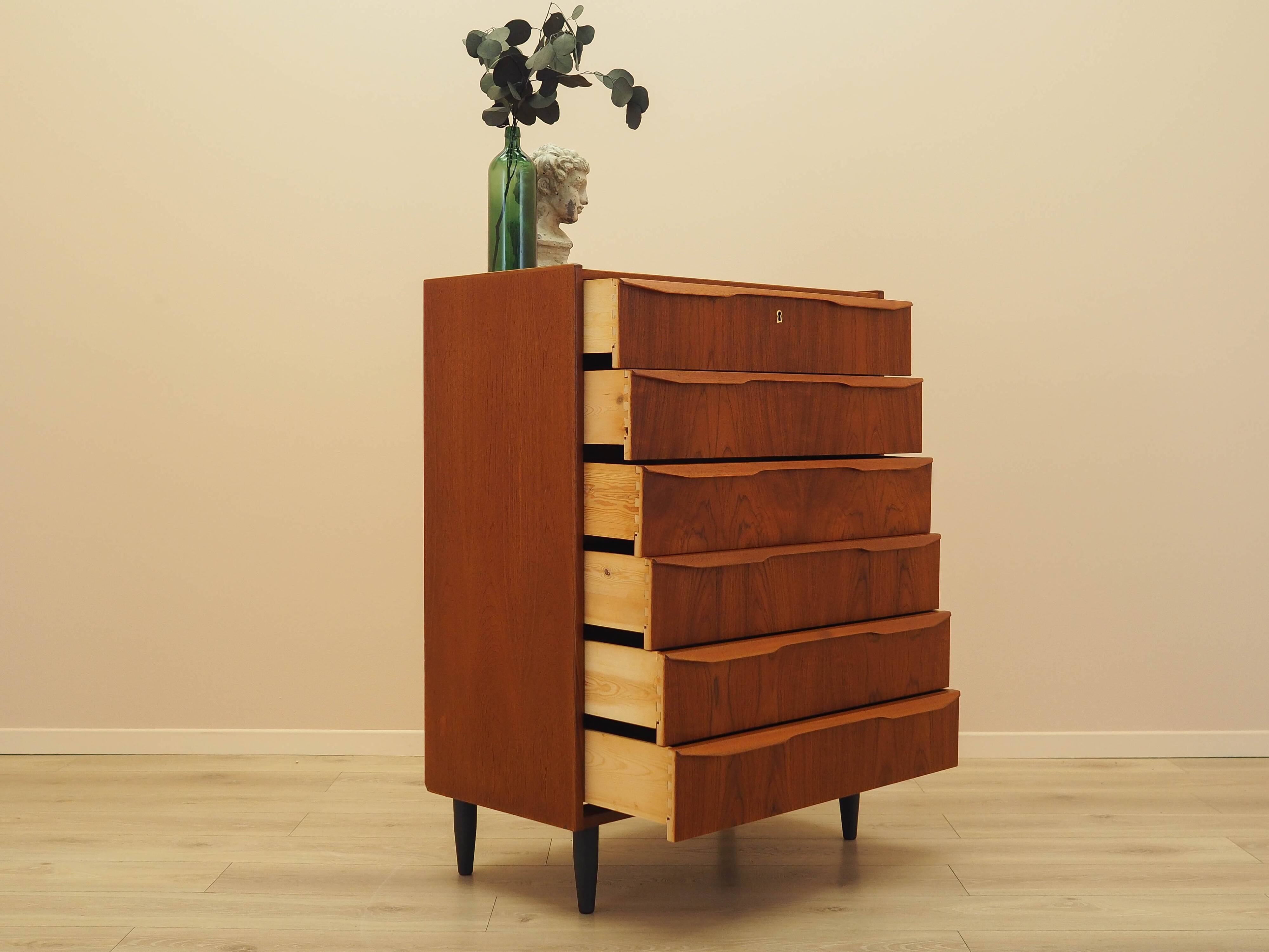 Commode en teck, design danois, années 1970, fabriquée au Danemark