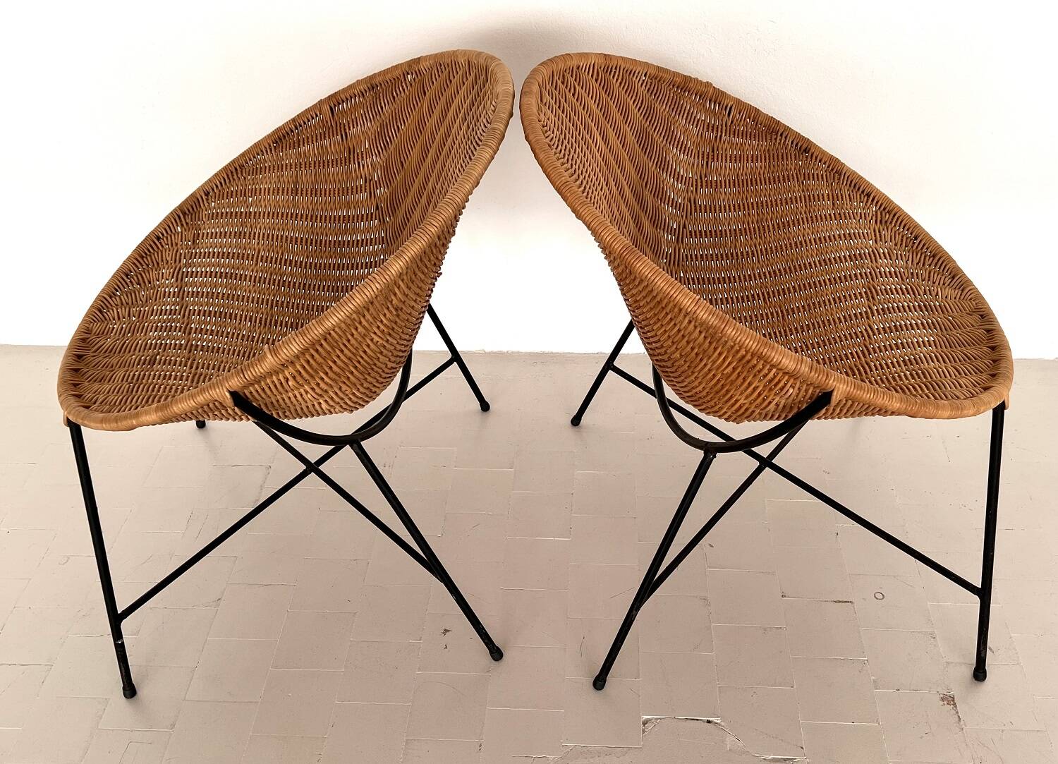 Pair of Rattan Lounge Chairs, Italy, 1970s