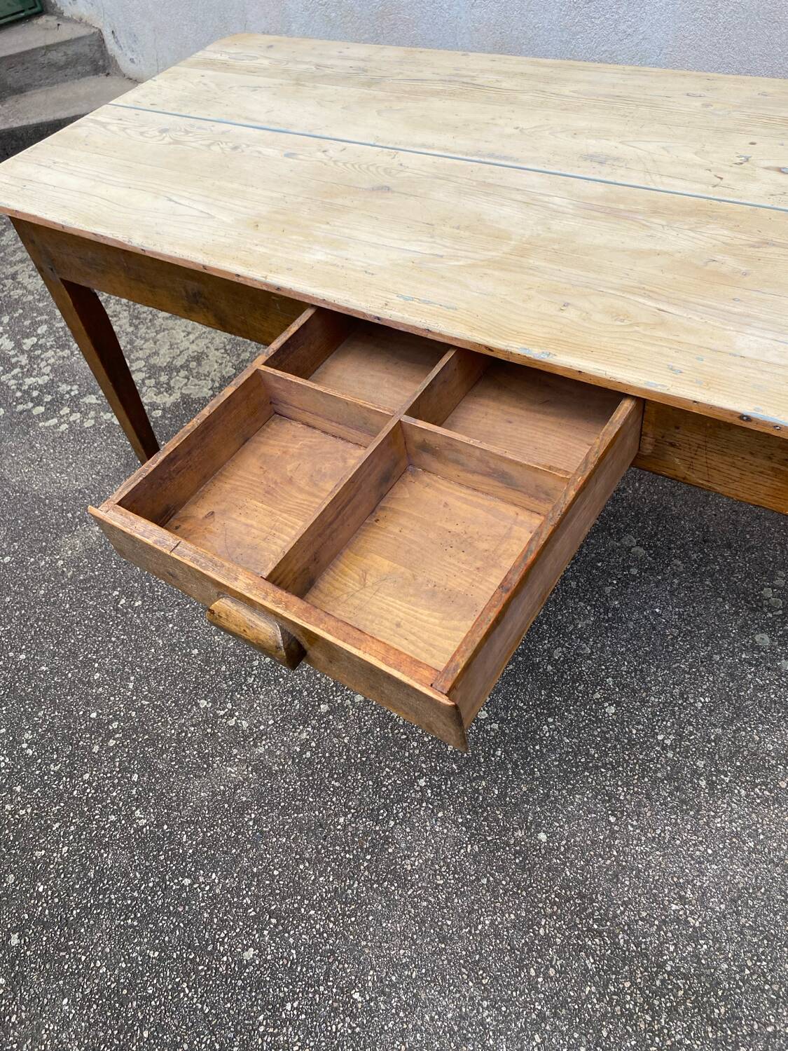Farmhouse table