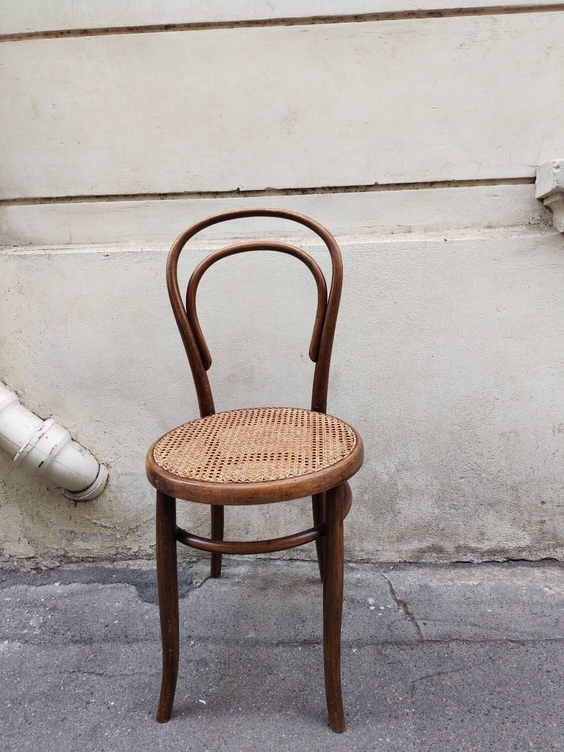 Vintage Fishel bistro chair in curved wood