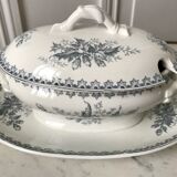 Sauce boat Terre de Fer Société Céramique Maestricht model Thistle made in Holland late nineteenth century