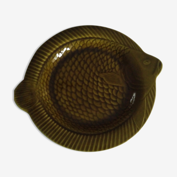 Vintage round dish in the shape of fish, Sarguemines ceramics