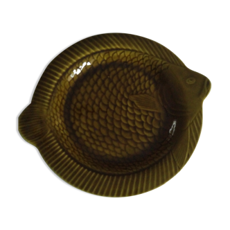 Vintage round dish in the shape of fish, Sarguemines ceramics