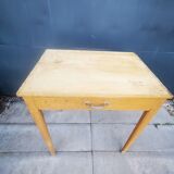 Small size farm table