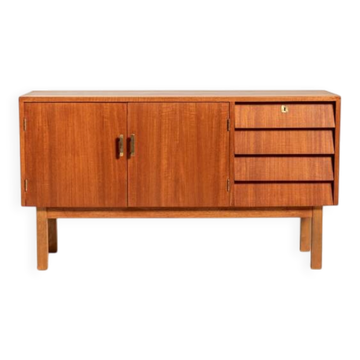Buffet scandinave en teck, milieu du siècle
