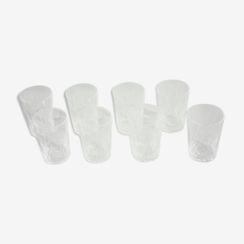 8 verres en cristal taille Baccarat modèle richelieu signé