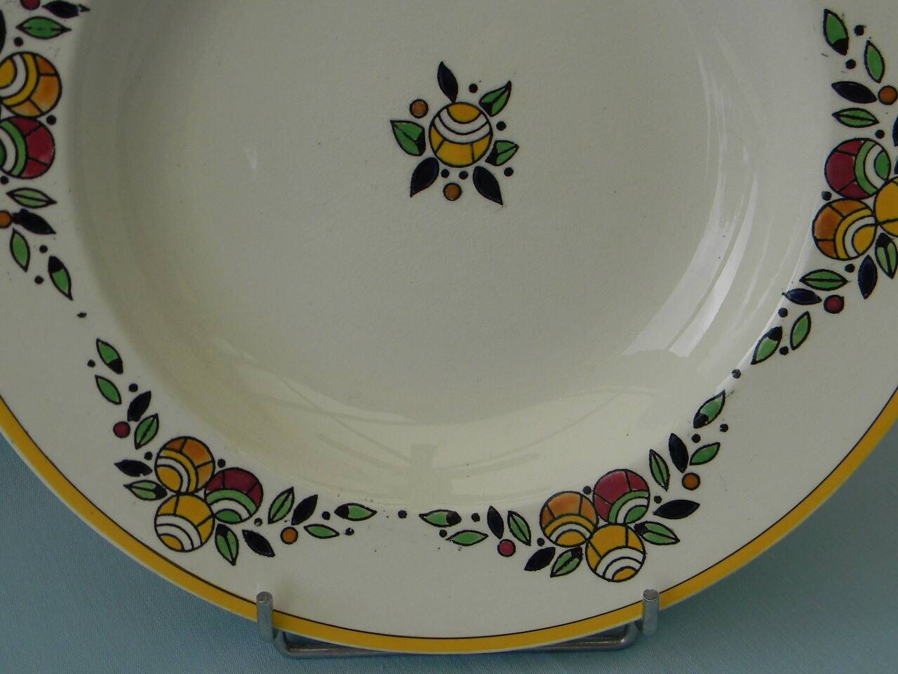 Lot de 6 assiettes creuses Art Déco en faïence BOCH LA LOUVIERE