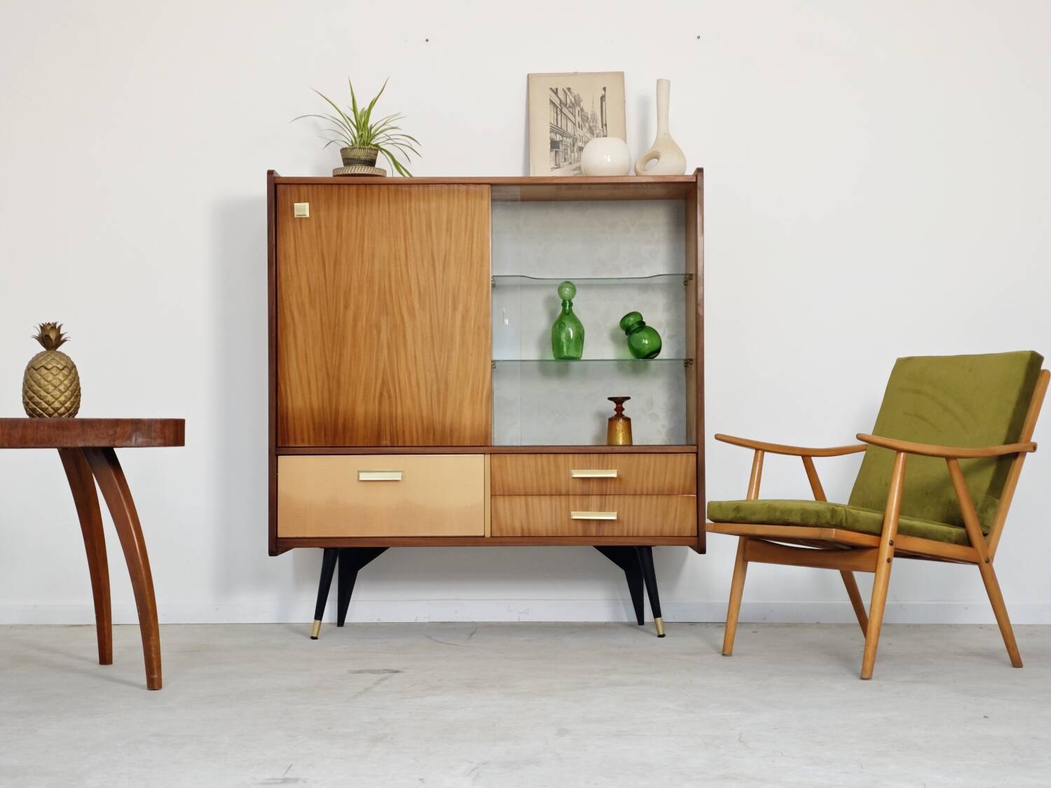 East German sideboard/glass cabinet from the 1960s