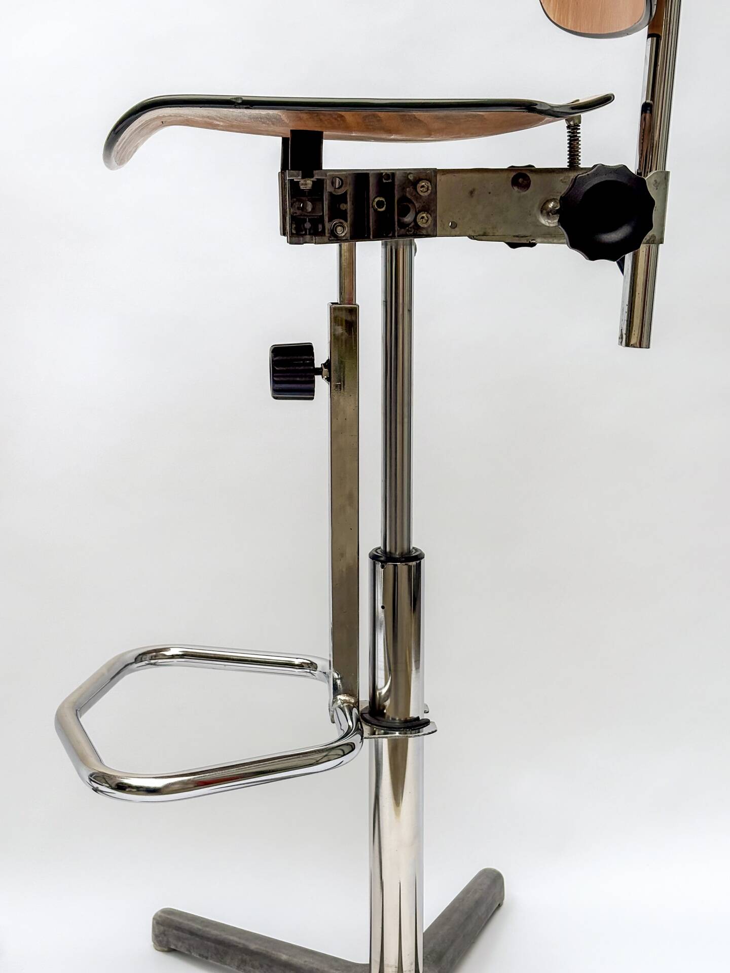 Paire de Chaises d’Atelier Vintage WERK SITZ – Icônes Industrielles