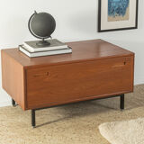 1960s Dresser