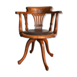 Swivel american office armchair