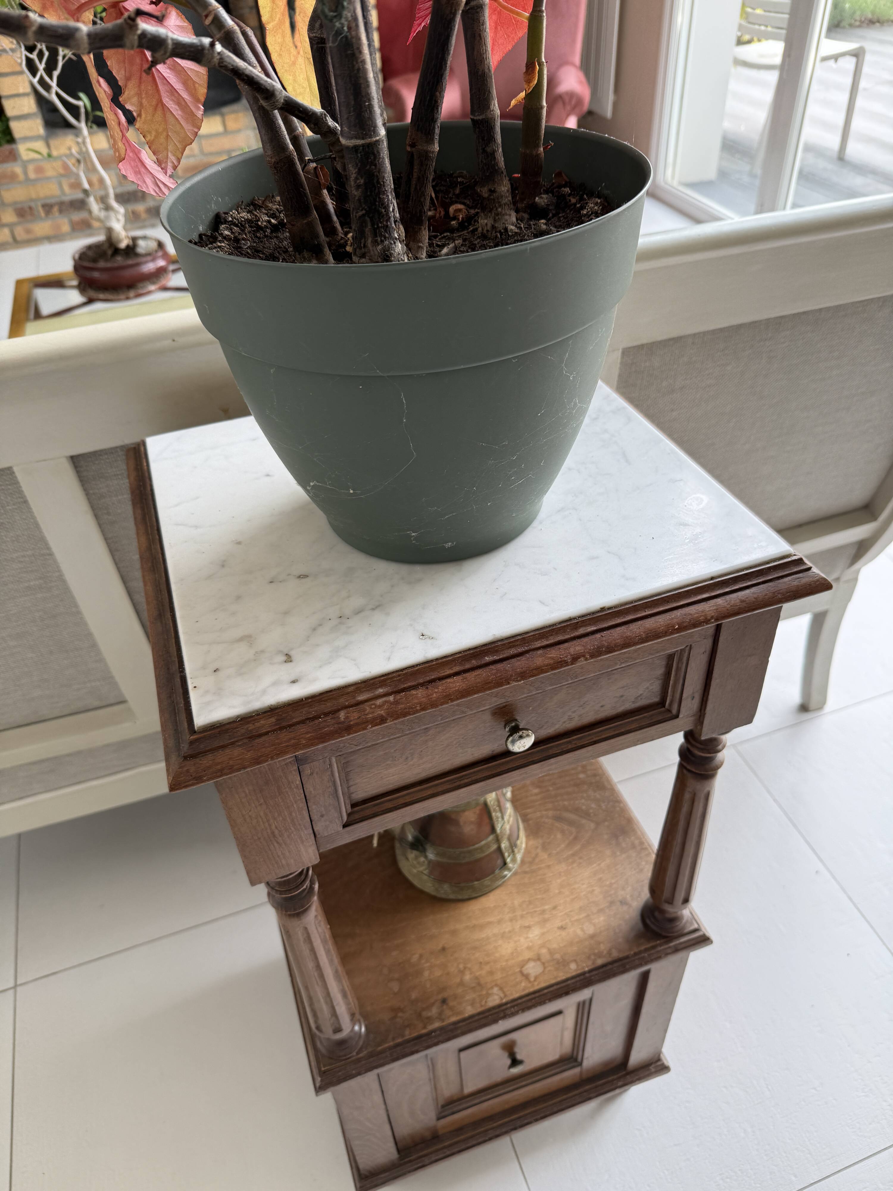 Table d'appoint en marbre