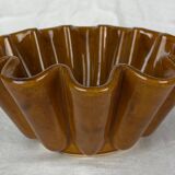 Ocher ceramic cake dish