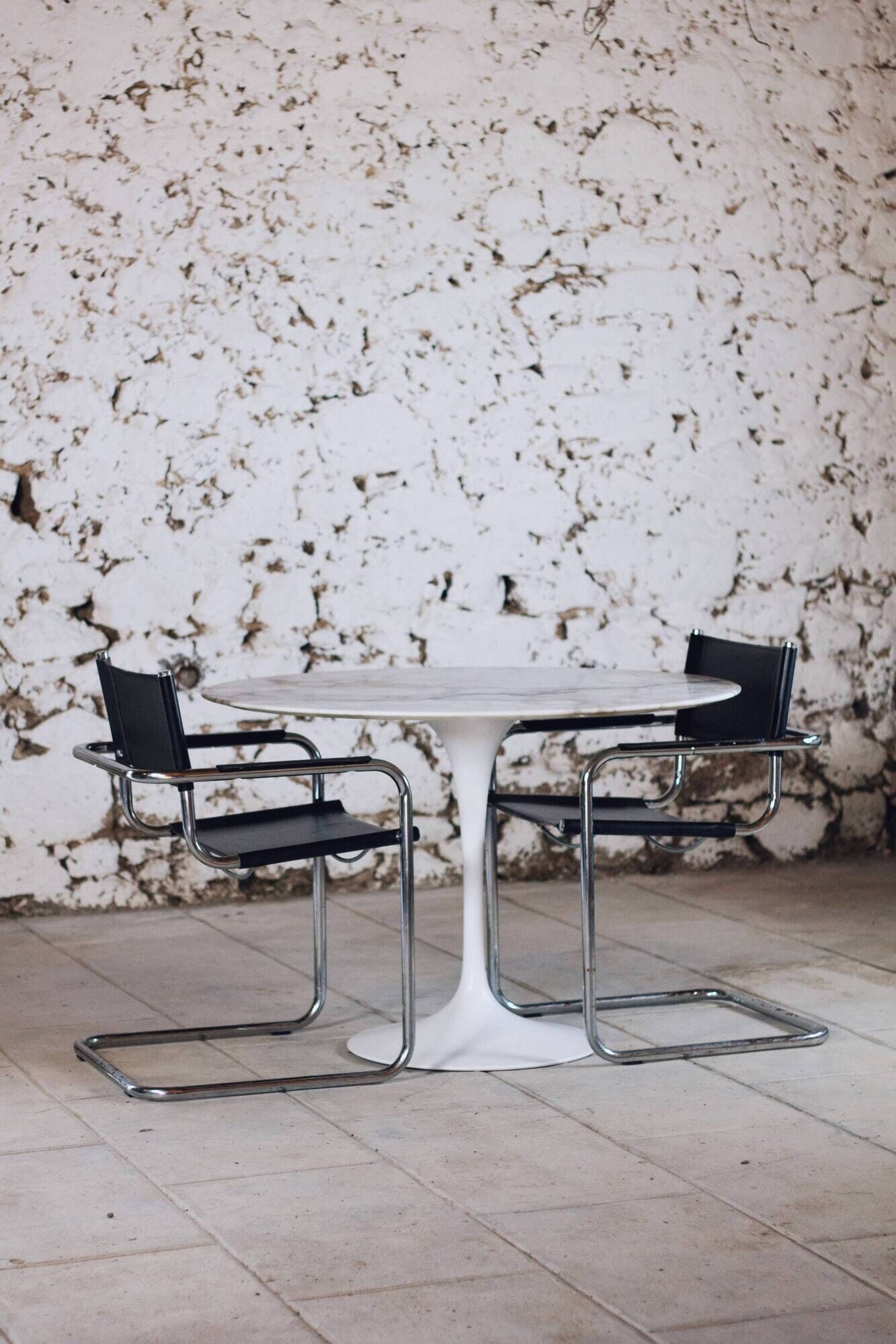 Marble tulip table by Eero Saarinen for Knoll International, 1970
