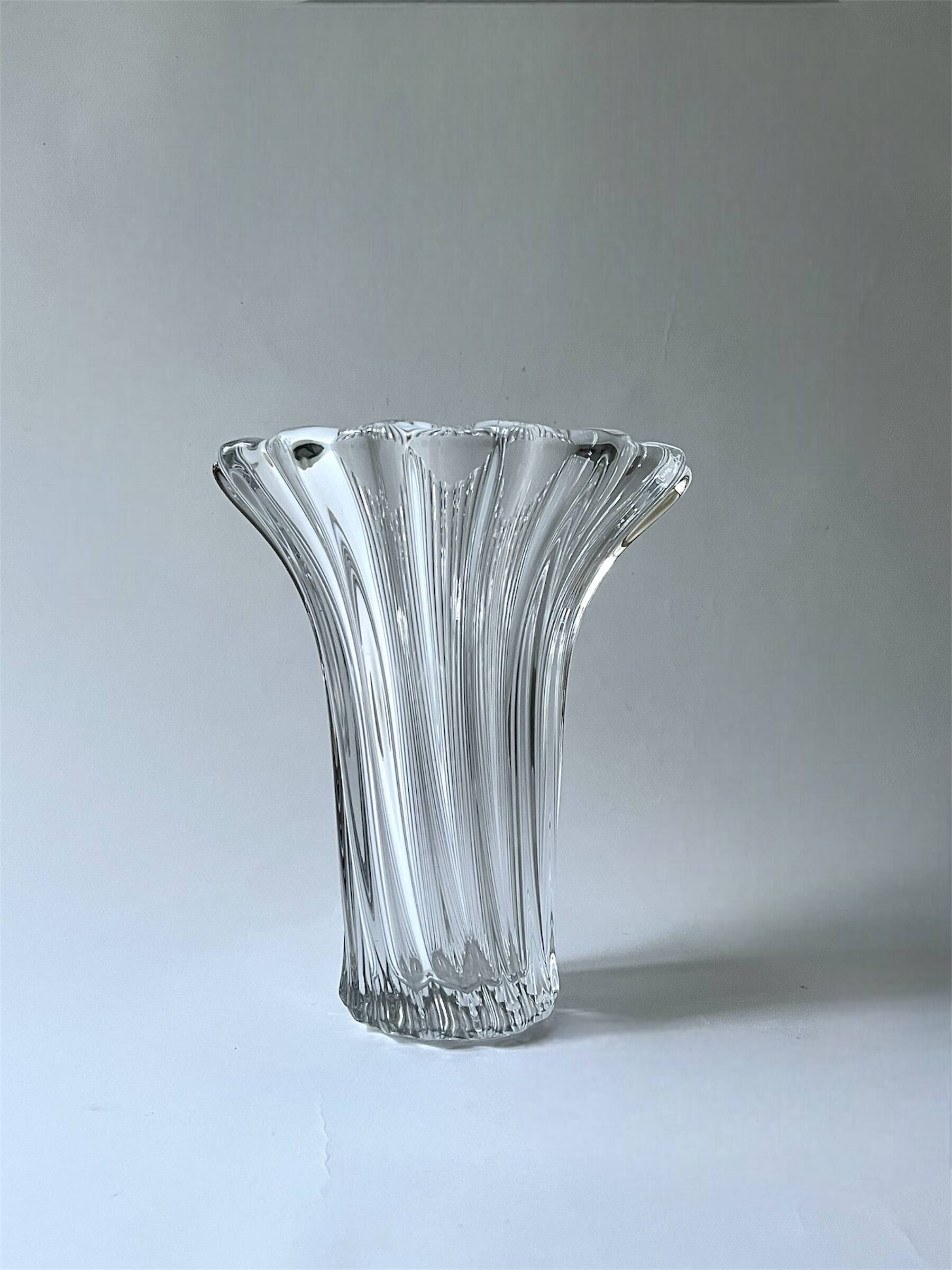 Large crystal vase from Vannes, French crystal factory, 1970
