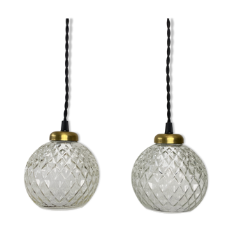 Lot 2 suspensions old vintage molded glass
