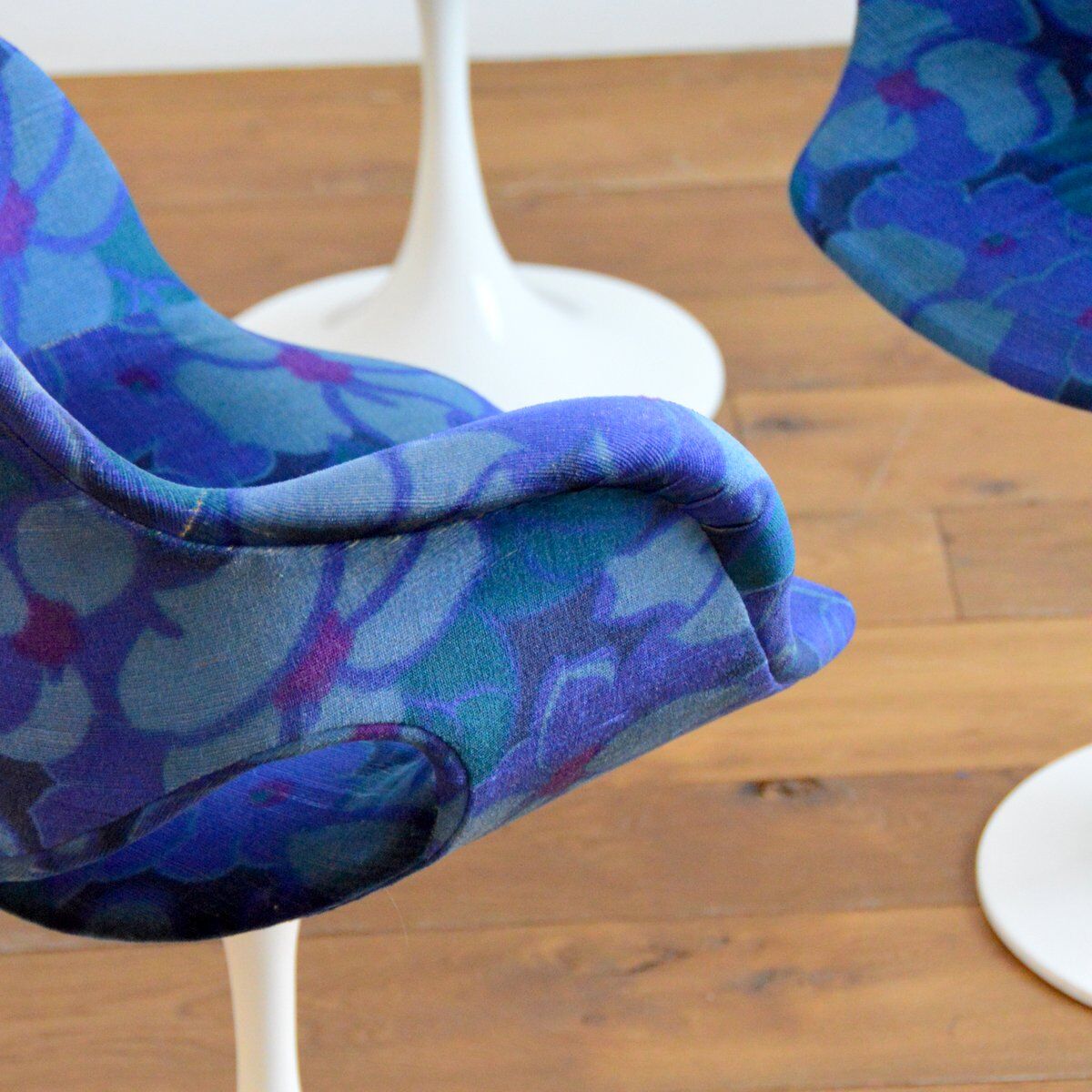 Suite of 4 armchairs feet tulip 1960s