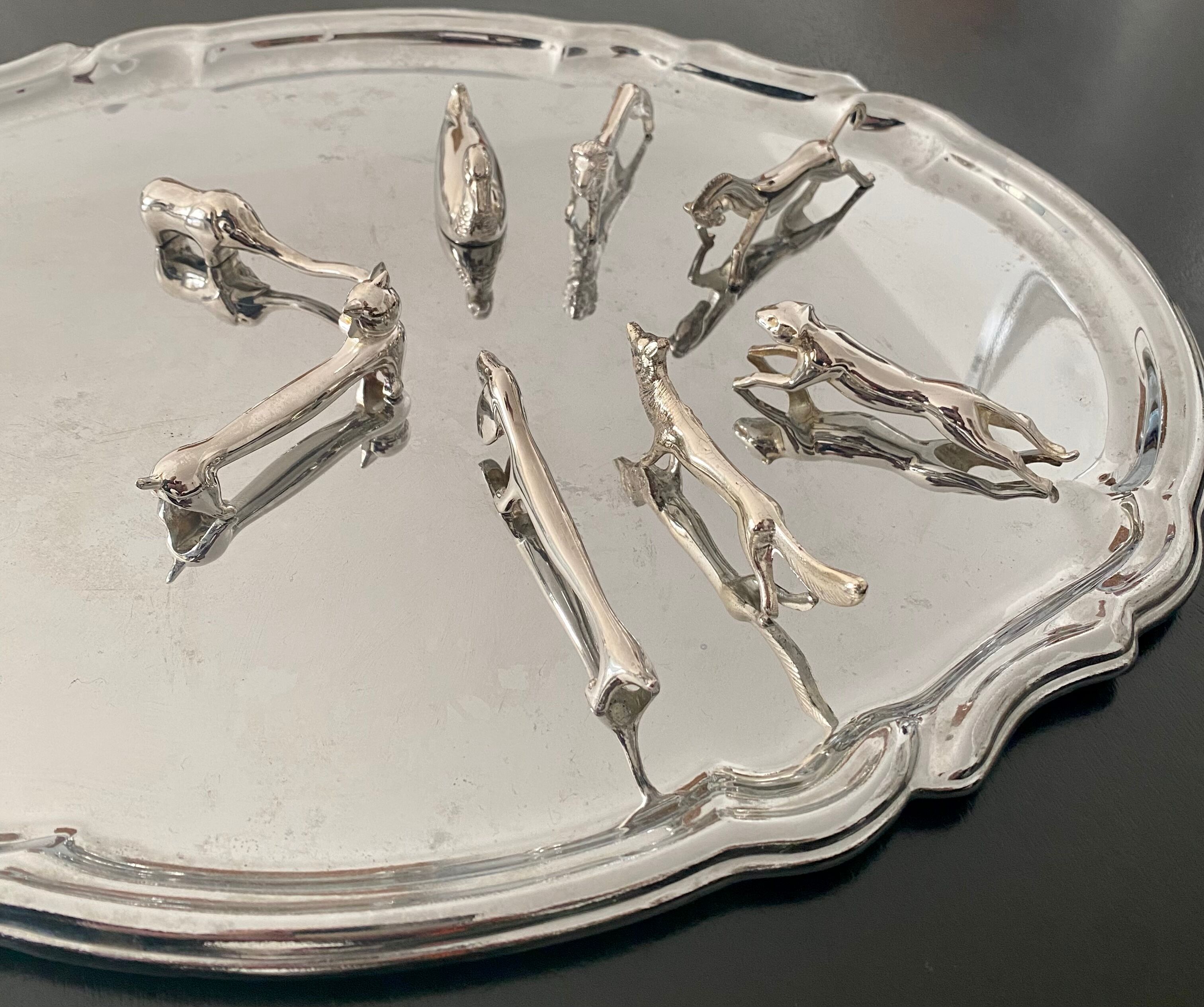 8 different animal knife holders