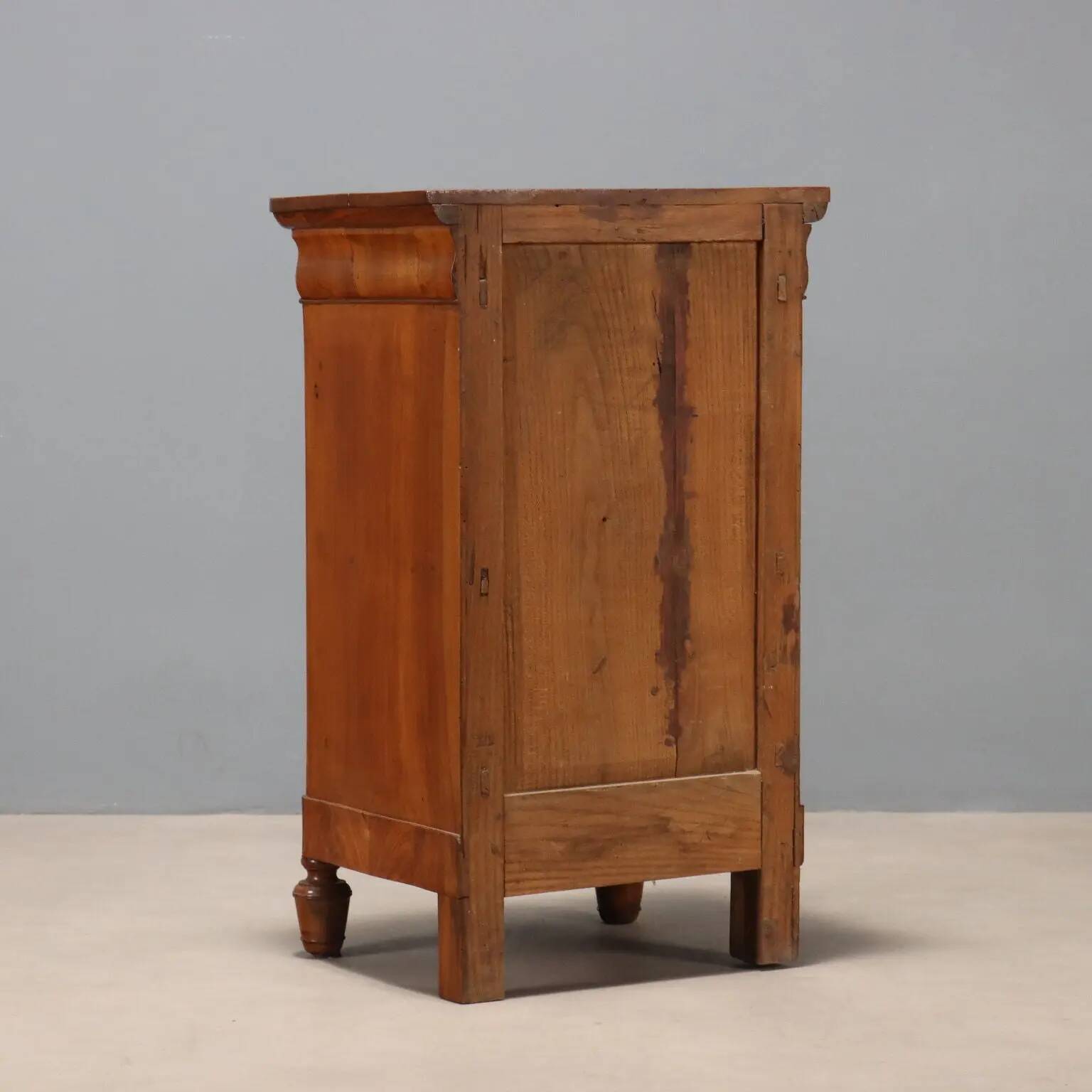 Antique walnut and walnut burl bedside table, Italy, 19th century.