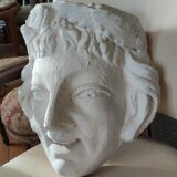 Ancien visage en plâtre décor antique
