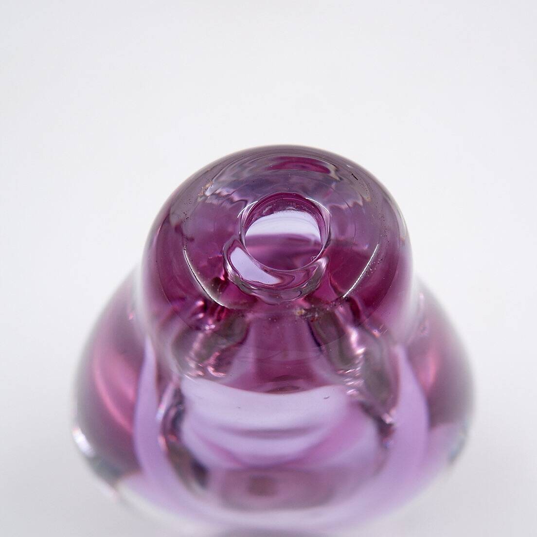 Flacon à parfum en verre soufflé violet « Sommerso »