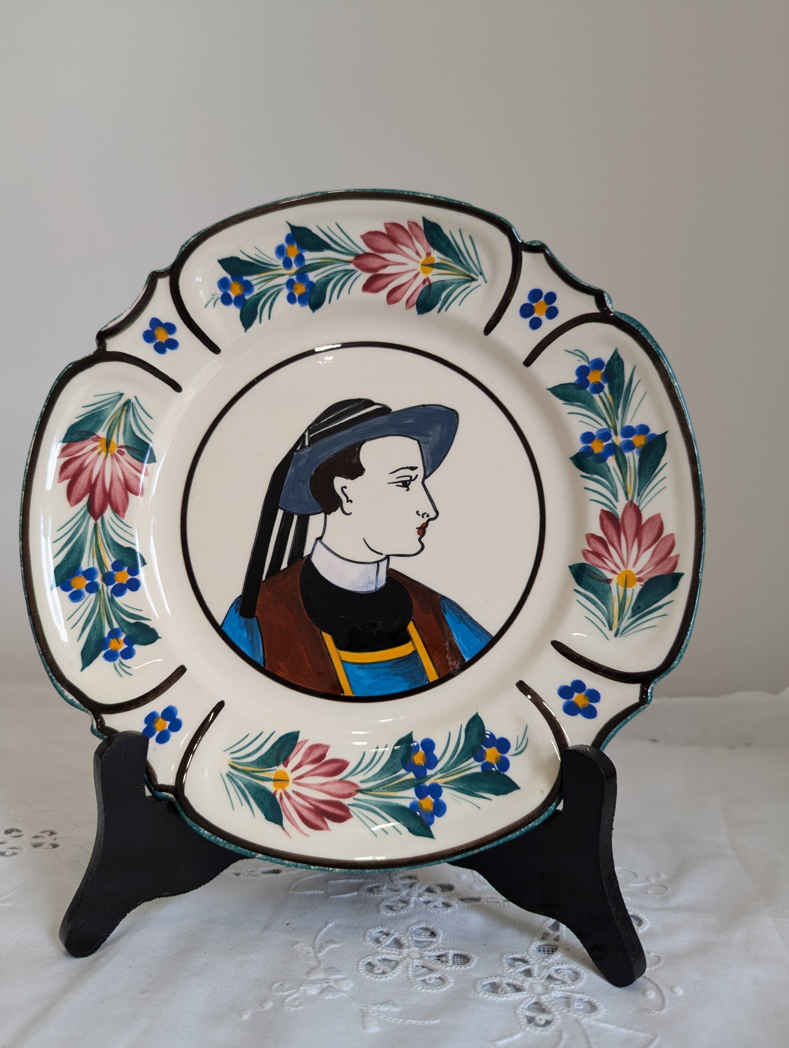 Old Breton HB Quimper plate