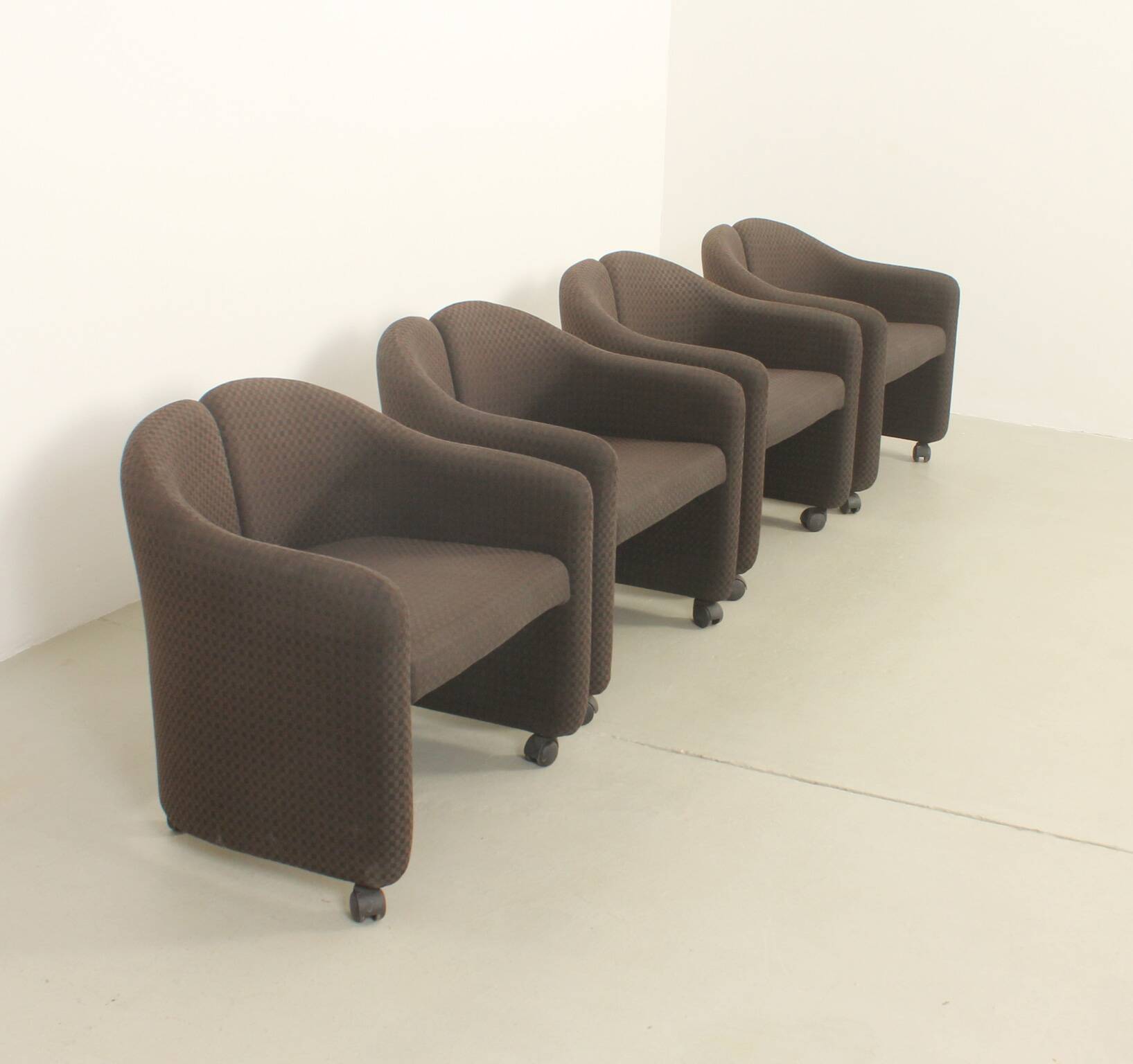 Set of four PS142 armchairs by Eugenio Gerli for Tecno, Italy, 1966.
