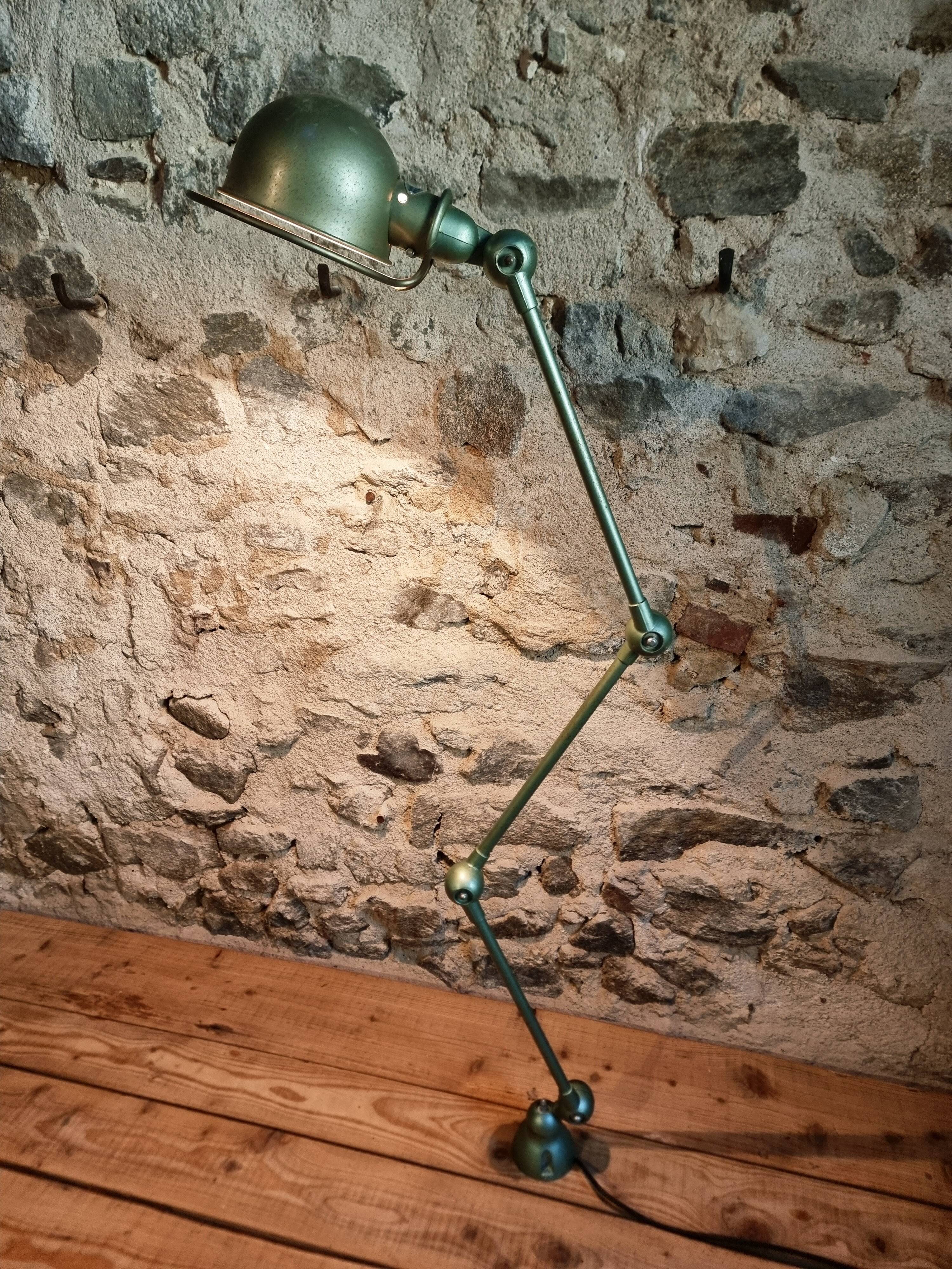 Lampe industrielle vintage Jieldé à 3 bras verte – Lampe de travail française réglable B22