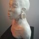 Buste de jeune africaine en plâtre patiné