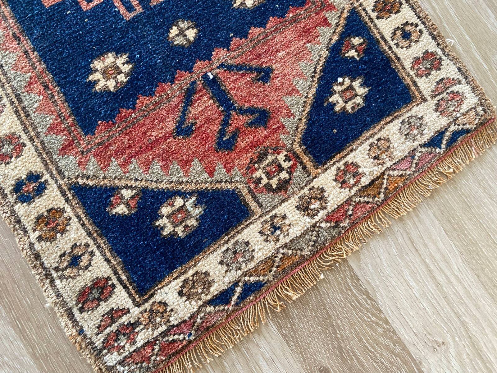 Small rug 2x3, vintage rug, turkish rug, mini rug, hand knotted rug