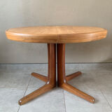Table scandinave ronde vintage à pied central étoile extensible, éditée par baumann
