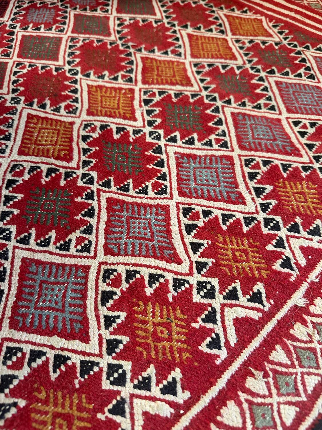 Handmade kilim rug 140x235