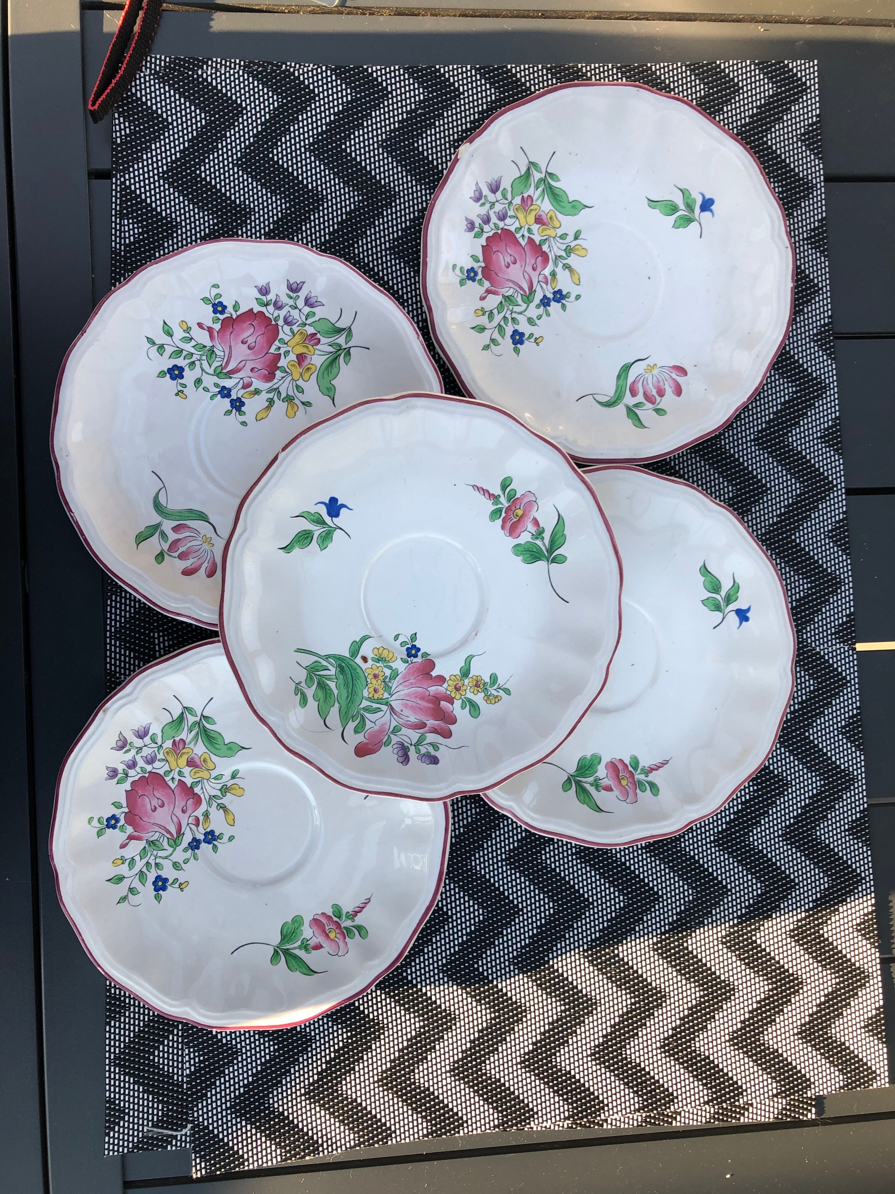 Lot de 5 soucoupes Luneville