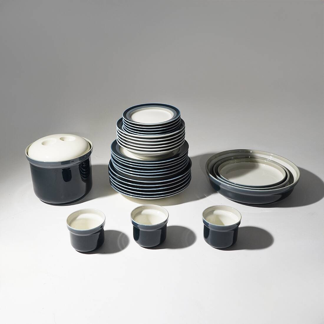 “Eco” Dinnerware Set by Giovanni Garibaldi for Ginori, 1970s