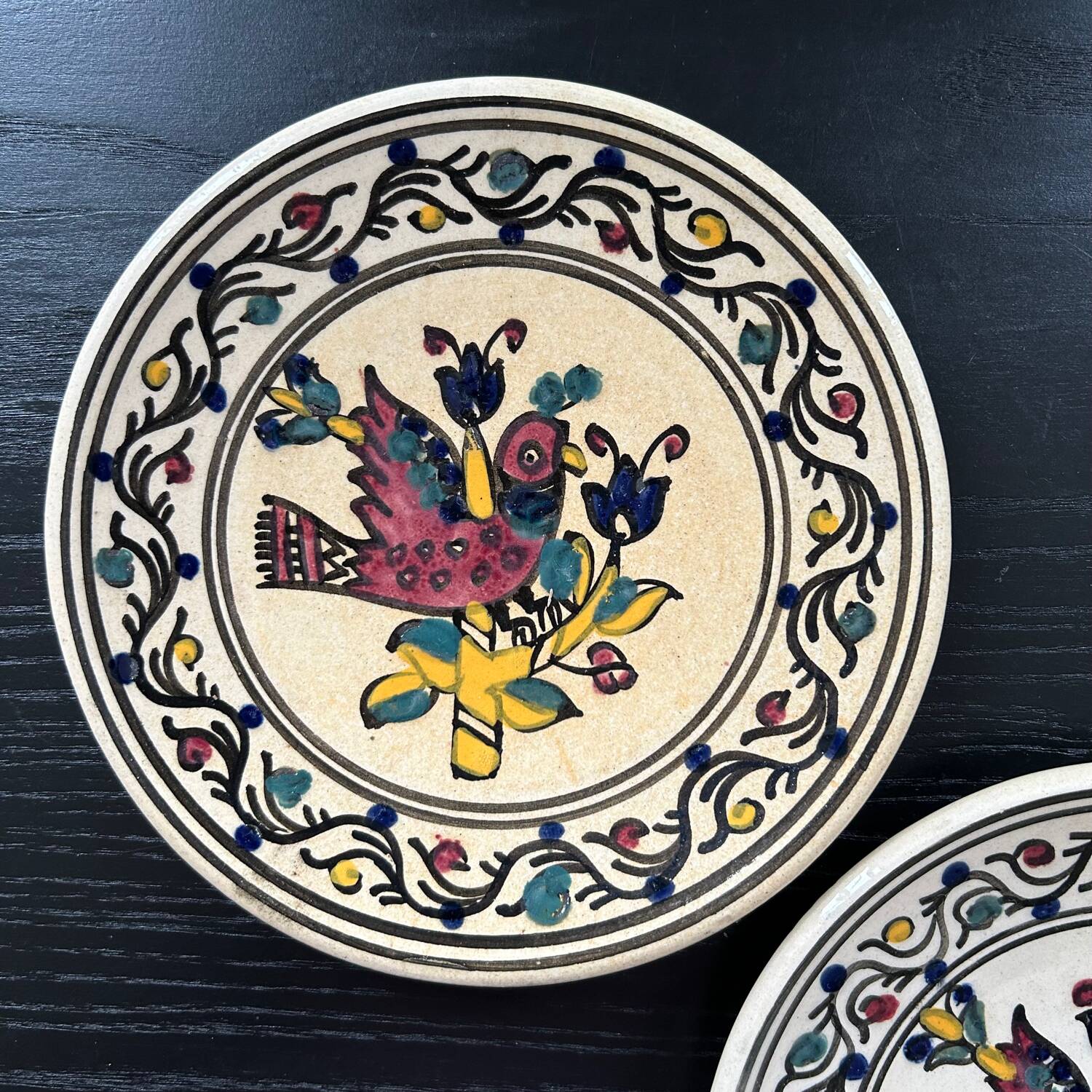Pair of bird decorated dishes