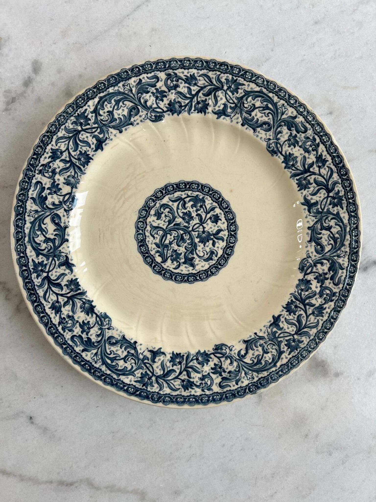 Assiettes plates gien 1937 guirlandes