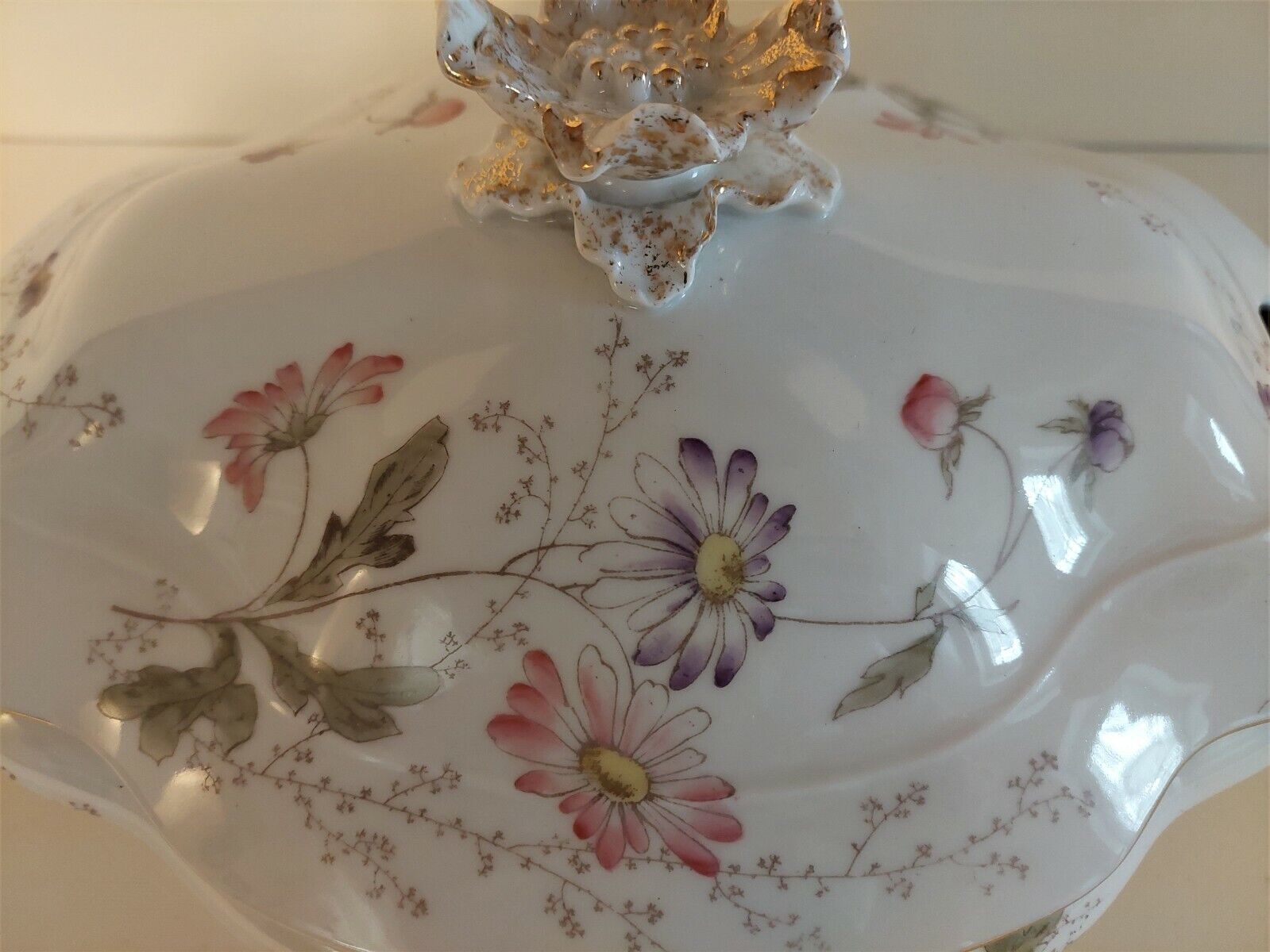 Limoges porcelain soup tureen Redon Martial late nineteenth century