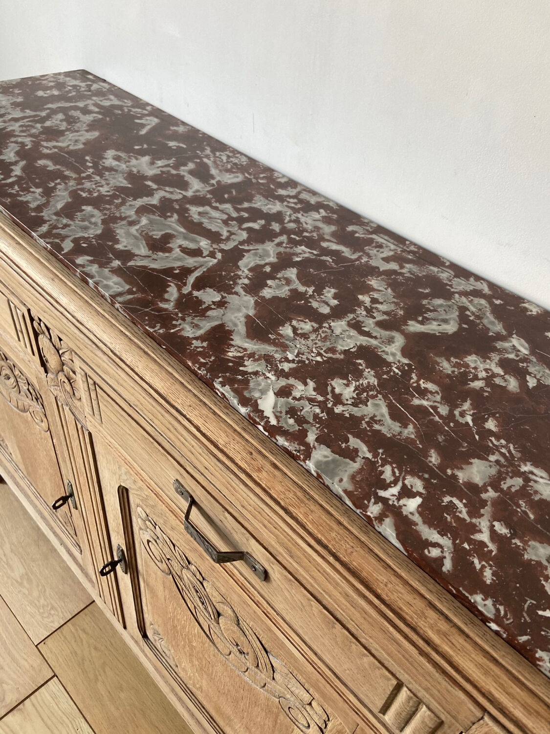 Buffet Art Déco en chêne massif